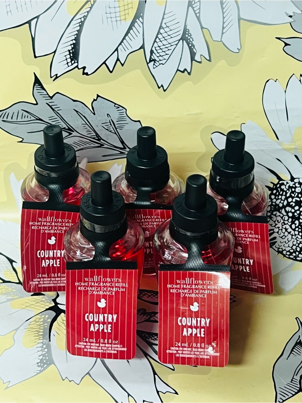 5 BATH & BODY WORKS COUNTRY APPLE WALLFLOWER FRAGRANCE REFILL BULB PLUG IN LOT